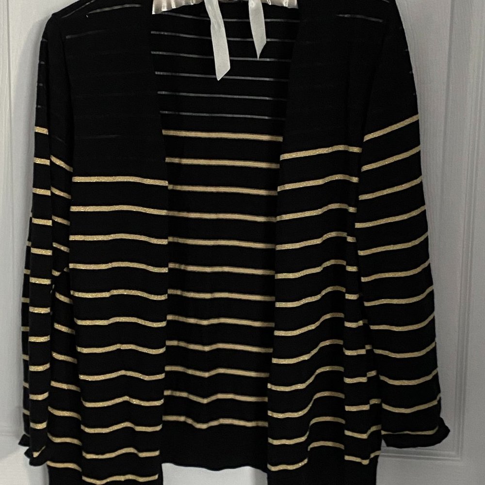 Light weight sweater